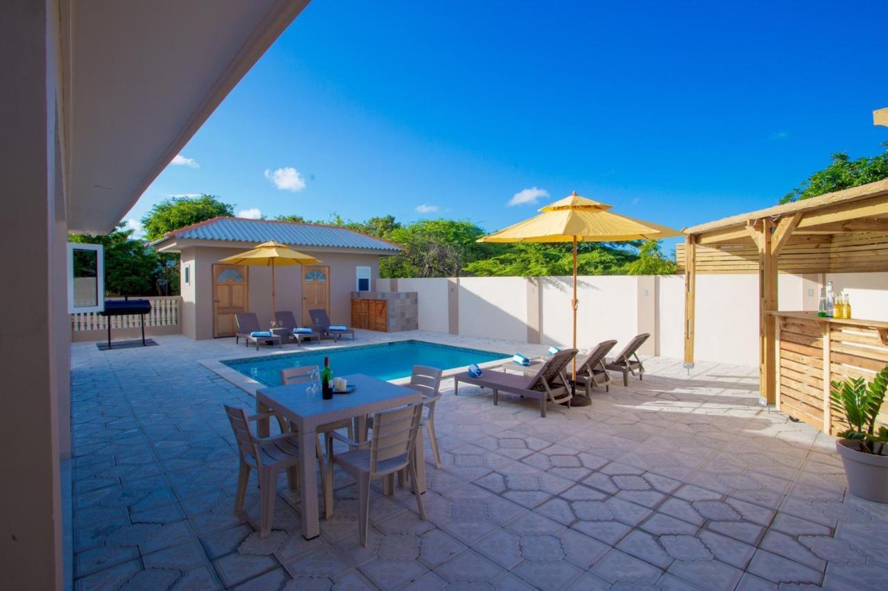 Lovely Caribbean Family Villa With Private Pool Willemstad Exterior photo