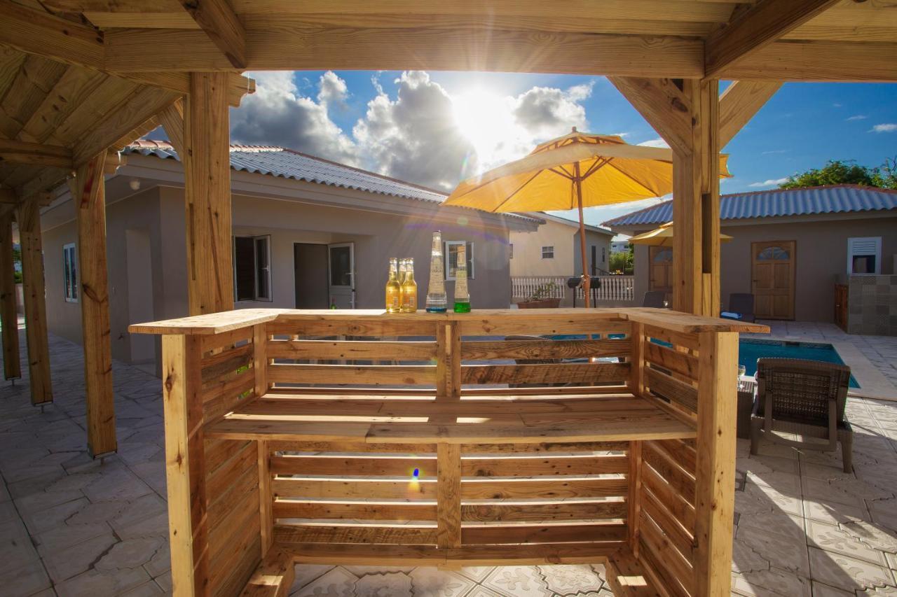 Lovely Caribbean Family Villa With Private Pool Willemstad Exterior photo