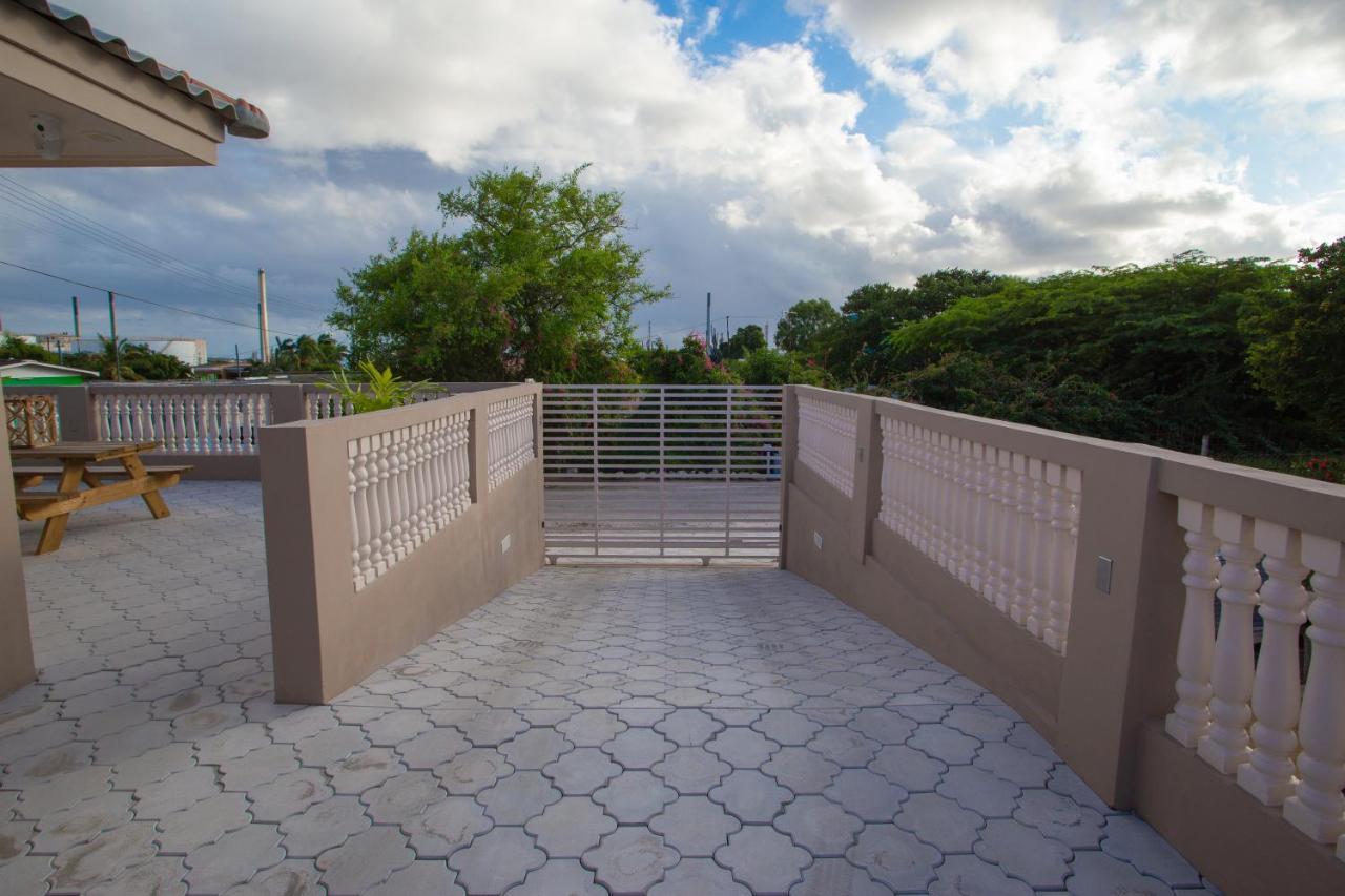 Lovely Caribbean Family Villa With Private Pool Willemstad Exterior photo